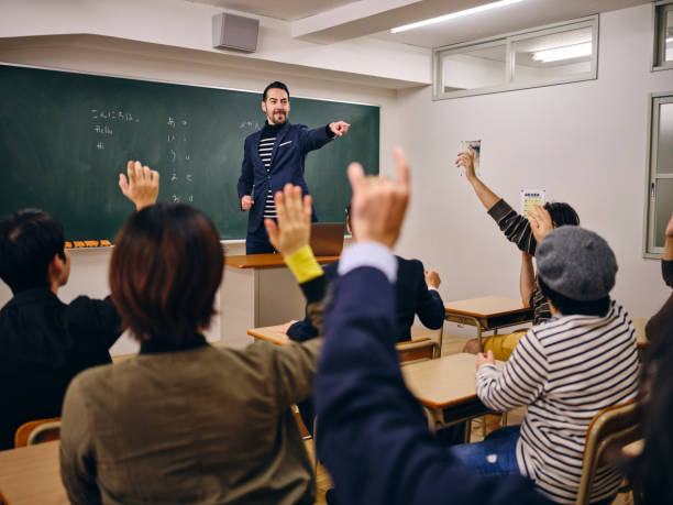 دوره Fluency Boost – سطح متوسط و دروه های Solutions